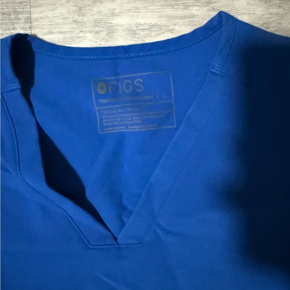 Figs Casma Top - Picture 3 of 3